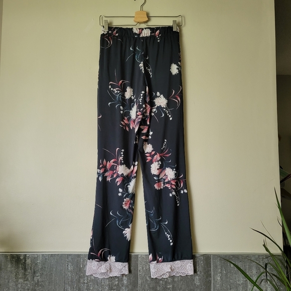 LA Vie En Rose Floral Soft Sleepwear Pajama Size XS in Black - Picture 6 of 10
